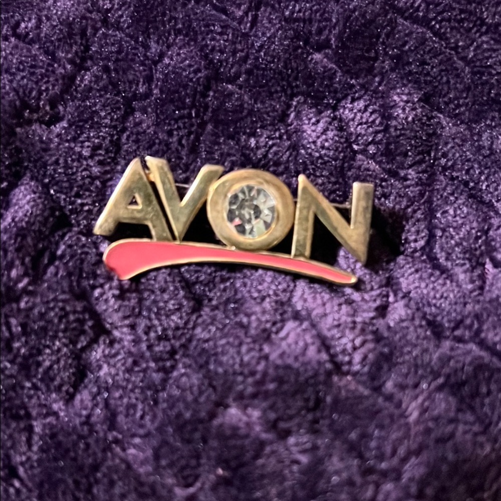 Avon Gold  pin. With diamond gem stone.